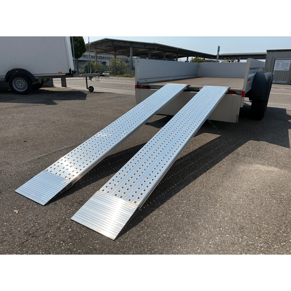 Číslo obrázku produktu 14: Hliníková nájezdová ližina, protiskluzová, nosnost 435 kg/ks, ŠxD 200 x 1500 mm