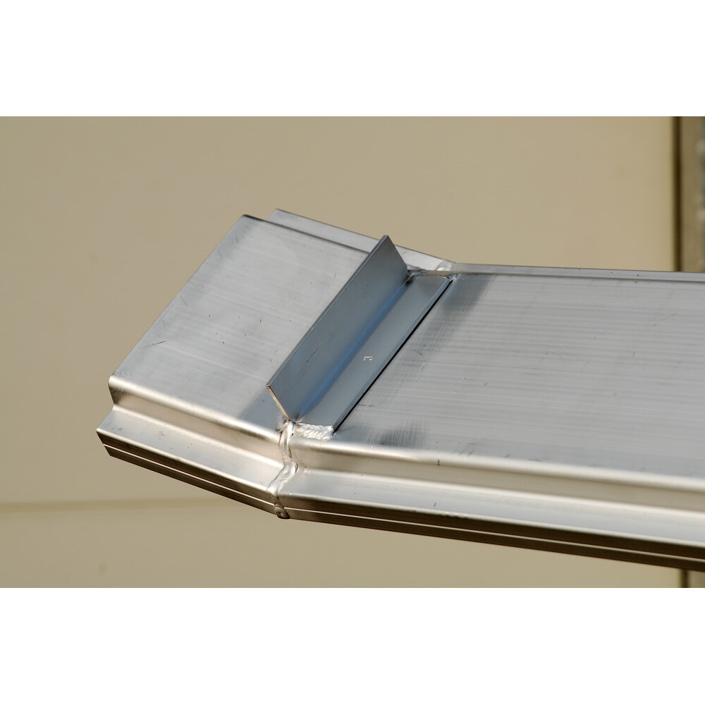 Číslo obrázku produktu 10: Hliníková nájezdová ližina Universal, s ochranným zvýšeným okrajem, nosnost 400 kg/pár, ŠxD 150 x 2500 mm