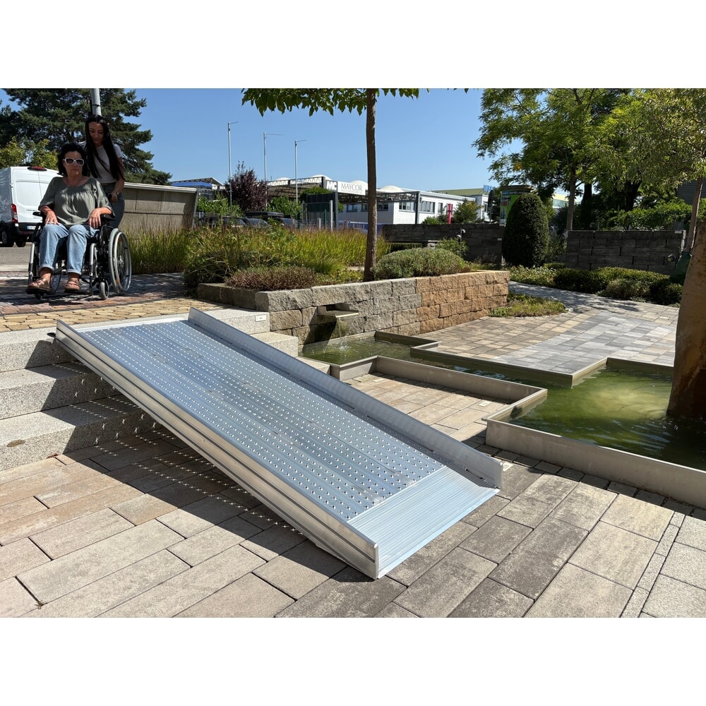 Číslo obrázku produktu 6: Rampa s opěrným nájezdem, nosnost 400 kg, ŠxD 800 x 1500 mm