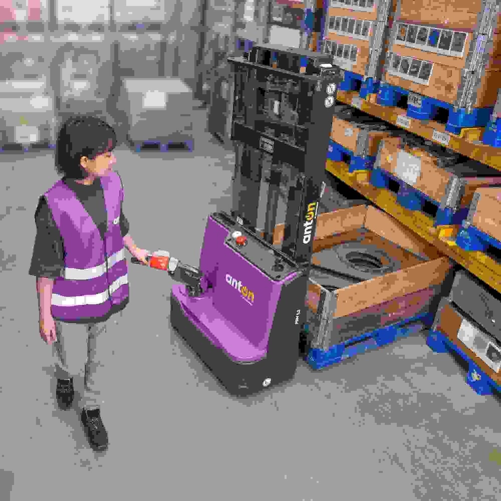 Číslo obrázku produktu 12: AntOn by Jungheinrich elektrický vysokozdvižný vozík PSM 1.2 s dvojitým teleskopickým stožárem, nosnost 1 200 kg, výška zdvihu 2 522 mm
