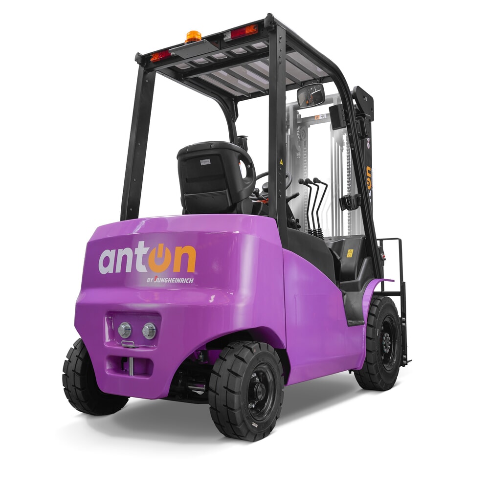Číslo obrázku produktu 3: Elektrický vysokozdvižný vozík AntOn by Jungheinrich CBH 3.5 s trojitým teleskopickým zdvihovým zařízením, výška zdvihu 4 800 mm, nosnost 3 500 kg, kabina pro ochranu proti povětrnostním vlivům Eco, včetně externí nabíječky 80 V, 60 A,