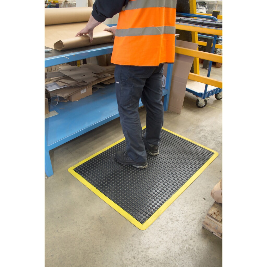 COBA Protiúnavová rohož Bubblemat Safety, ŠxH 900 x 1200 mm, černá/žlutá Číslo obrázku produktu 3: COBA Protiúnavová rohož Bubblemat Safety, ŠxH 900 x 1200 mm, černá/žlutá