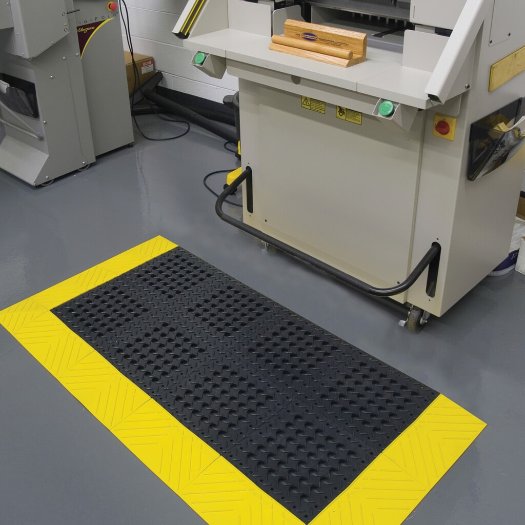 Dlaždice pro modulární podlahový systém, PVC, děrovaná, ŠxH 305 x 305 mm, černá Číslo obrázku produktu 7: Dlaždice pro modulární podlahový systém, PVC, děrovaná, ŠxH 305 x 305 mm, černá