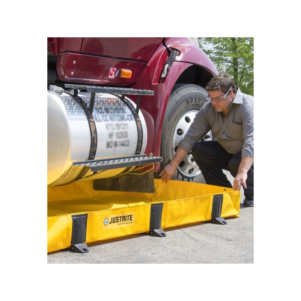 Justrite® skládací záchytná vana z polyesteru QuickBerm® Lite, kapacita 1 204 l Obrázek produktu: Justrite® skládací záchytná vana z polyesteru QuickBerm® Lite, kapacita 1 204 l