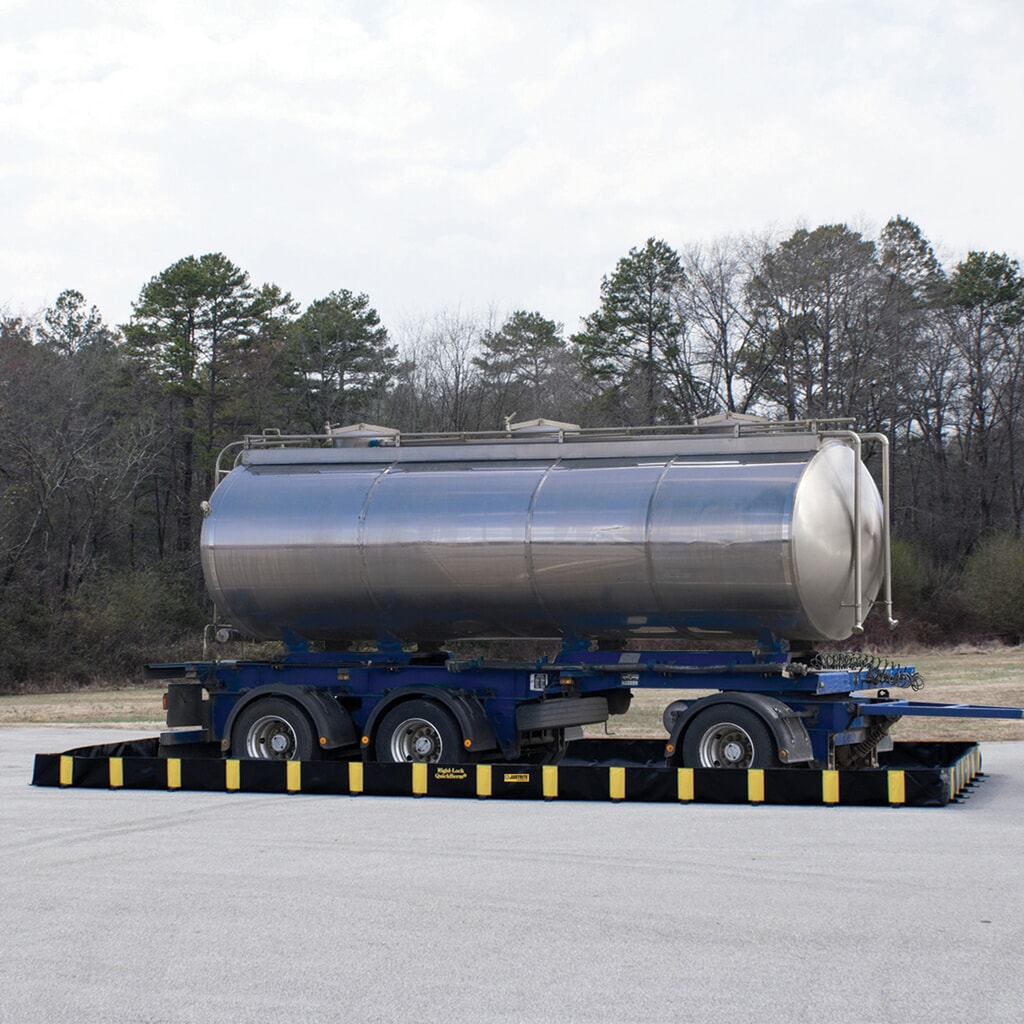 Justrite® skládací záchytná vana z polyesteru QuickBerm® Plus, kapacita 9 501 l Číslo obrázku produktu 2: Justrite® skládací záchytná vana z polyesteru QuickBerm® Plus, kapacita 9 501 l