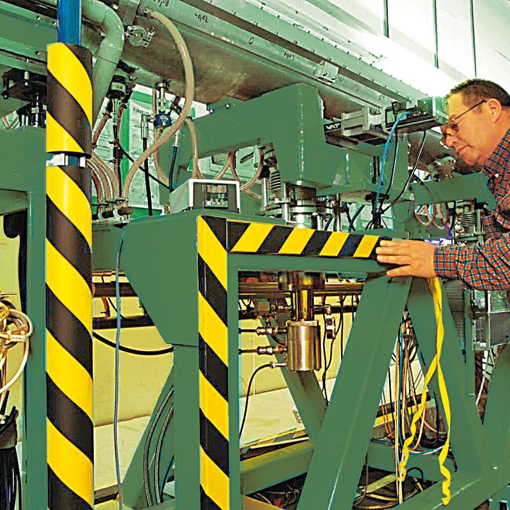 Ochrana povrchů proti nárazům MORAVIA, obdélníková, samolepicí, VxŠ 60 x 20 mm, délka 1 m Číslo obrázku produktu 2: Ochrana povrchů proti nárazům MORAVIA, obdélníková, samolepicí, VxŠ 60 x 20 mm, délka 1 m