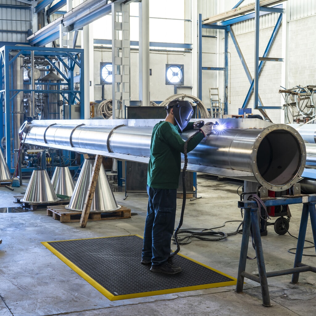 Rohož pro svářečská pracoviště NoTrax Diamond Flex™, nitrilová, ŠxD 970 x 1 630 mm, černá/žlutá Číslo obrázku produktu 2: Rohož pro svářečská pracoviště NoTrax Diamond Flex™, nitrilová, ŠxD 970 x 1 630 mm, černá/žlutá