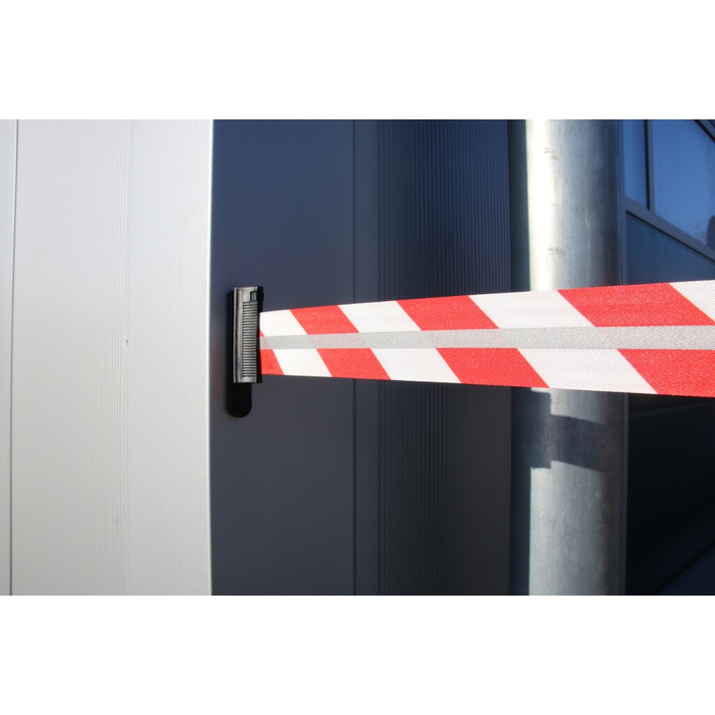 RS-GUIDESYSTEMS® páskový zahrazovací sloupek GLA 45-J REFLECTO, délka 3,5 m, šířka 50 mm, sloupek černý, pásek červený/bílý Číslo obrázku produktu 2: RS-GUIDESYSTEMS® páskový zahrazovací sloupek GLA 45-J REFLECTO, délka 3,5 m, šířka 50 mm, sloupek černý, pásek červený/bílý