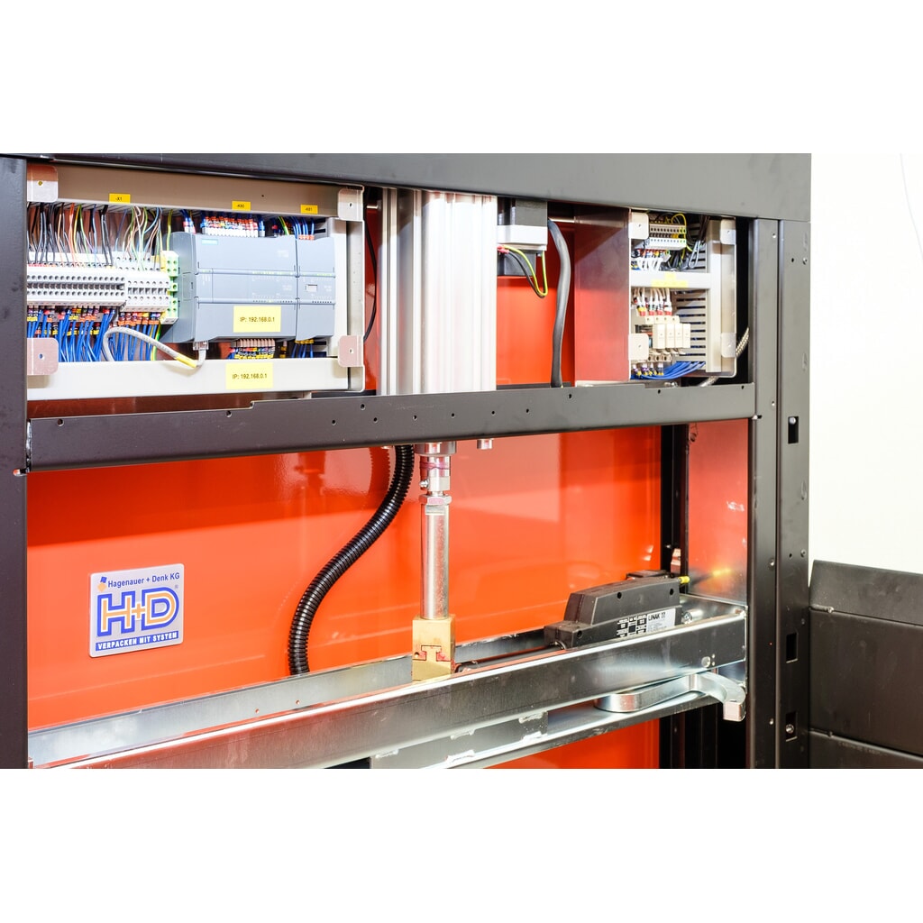 Obrázek produktu: Integrovaný I/O box pro výměnu signálů u zásobníků palet Hagenauer+Denk, řízení ze strany zákazníka přes bezpotenciálové kontakty